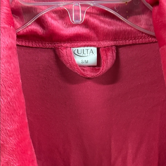 Ulta Beauty Fuchsia Robe - Picture 2 of 3